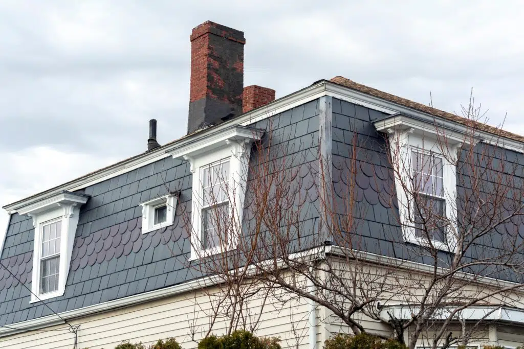 Mansard Roof Pros and Cons