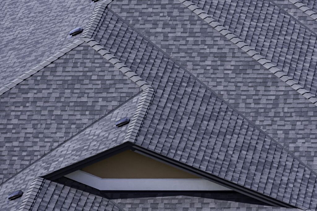 asphalt shingle roof